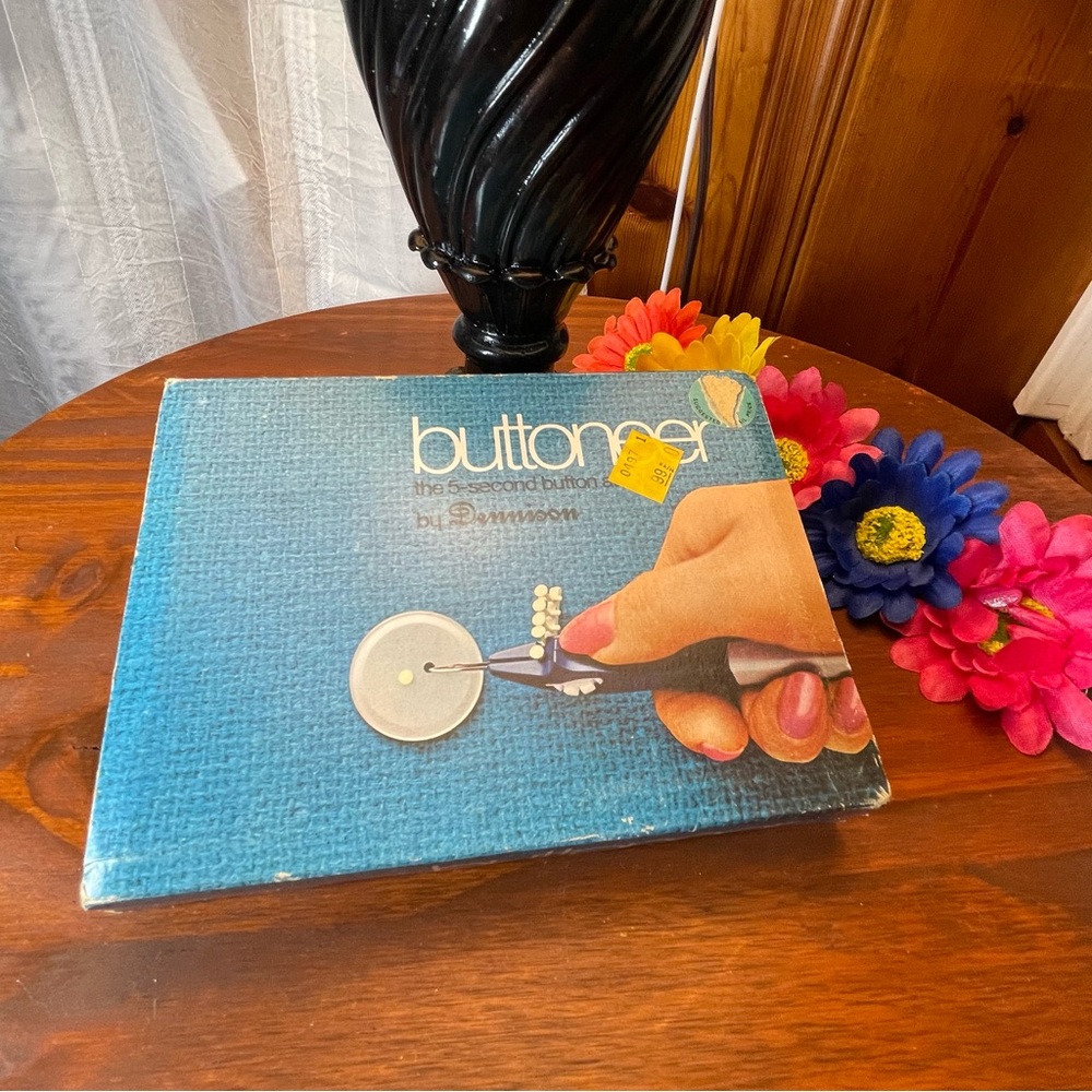 Vintage Buttoneer Sewing Tool Kit - from the 1970’s